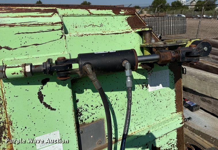 image for item EP0611 Schulte XH1500 batwing rotary mower