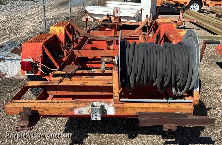 image for item EP0613 1983 Pex sprayer trailer