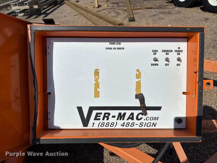 image for item EP0615 2009 Vermac message board trailer