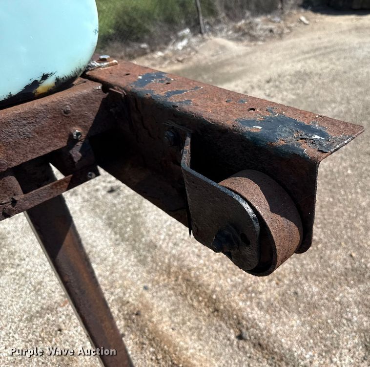 image for item EP0616 Henderson anti-ice tank