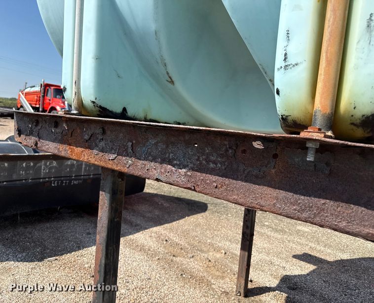 image for item EP0616 Henderson anti-ice tank