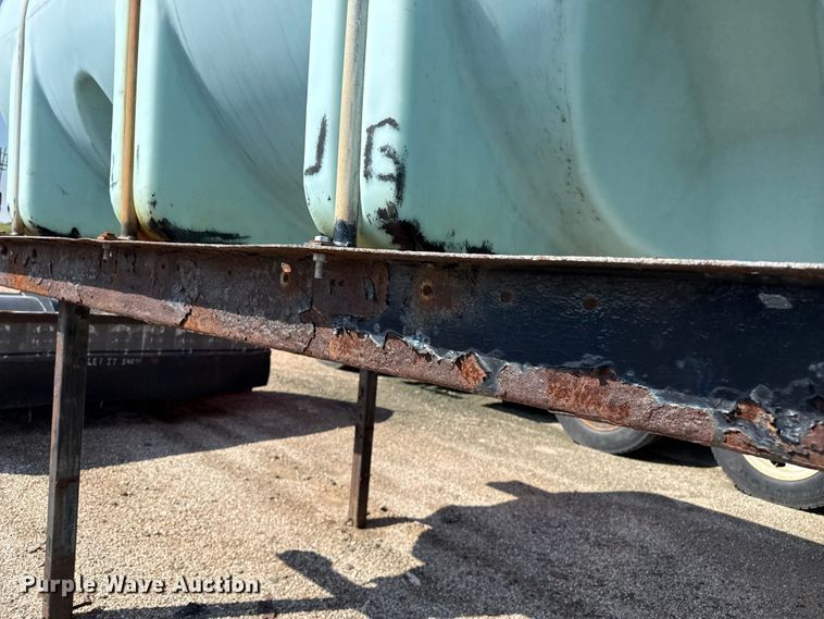 image for item EP0616 Henderson anti-ice tank