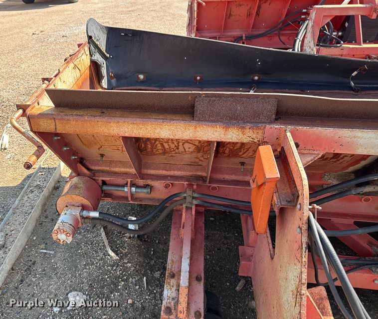 image for item EP0619 HTC 2000 shouldering machine