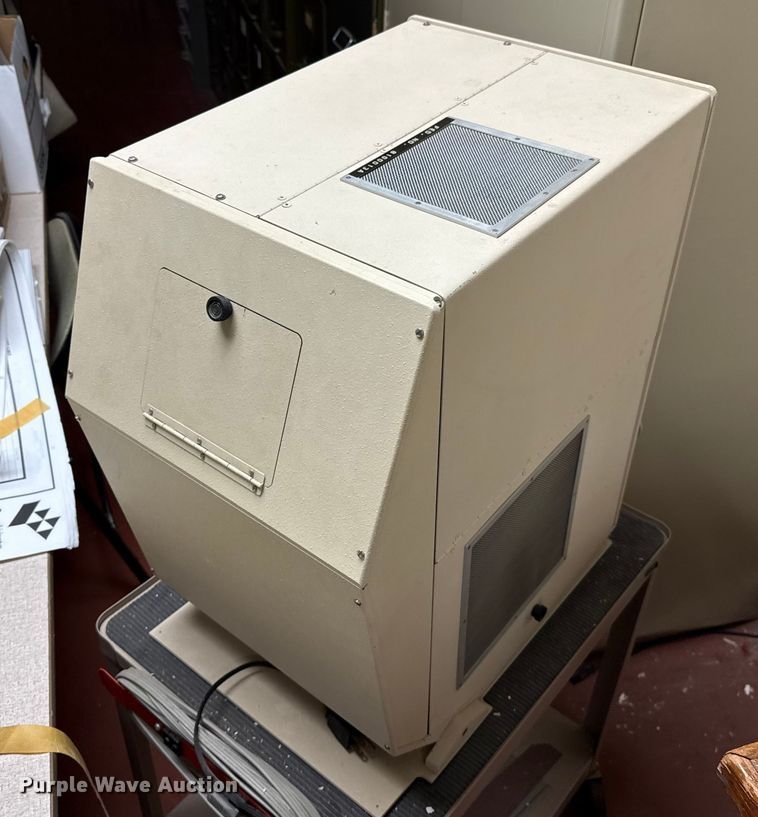 image for item EP0623 1976 3M microfilm reader