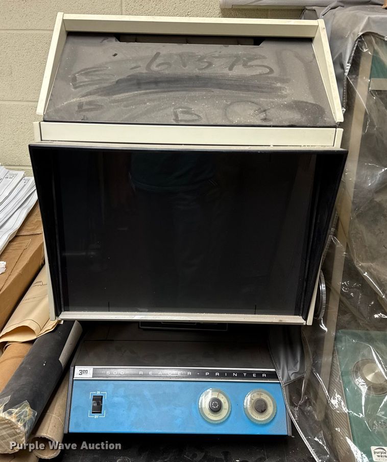 image for item EP0624 1977 3M 500 microfilm reader