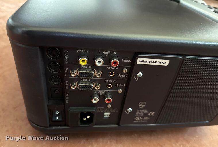 image for item EP0653 Philips  LC4650 projector