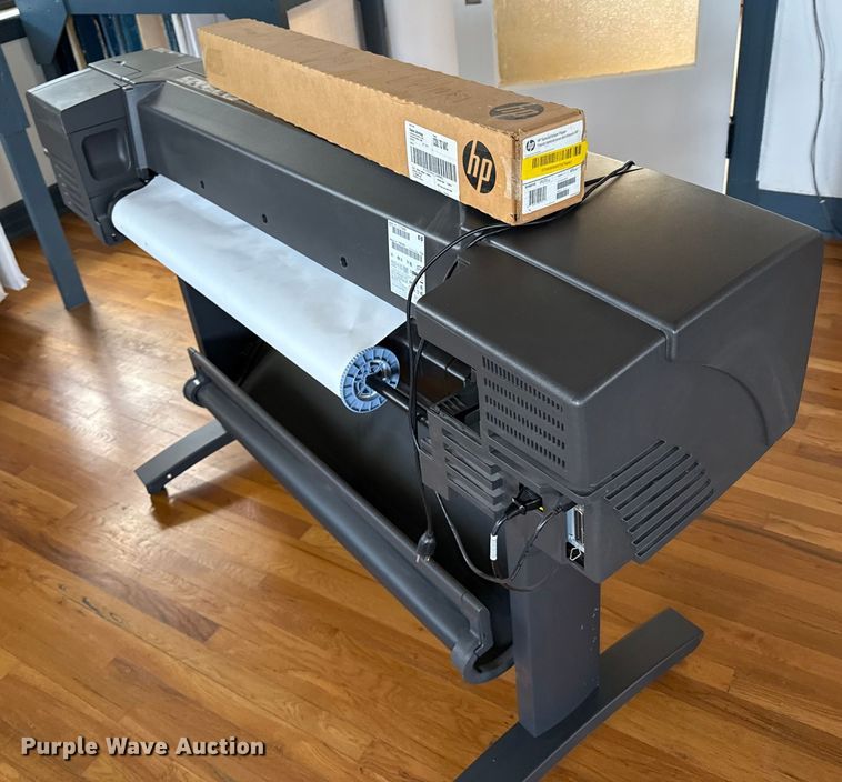 image for item EP0655 HP Designjet 800 printer