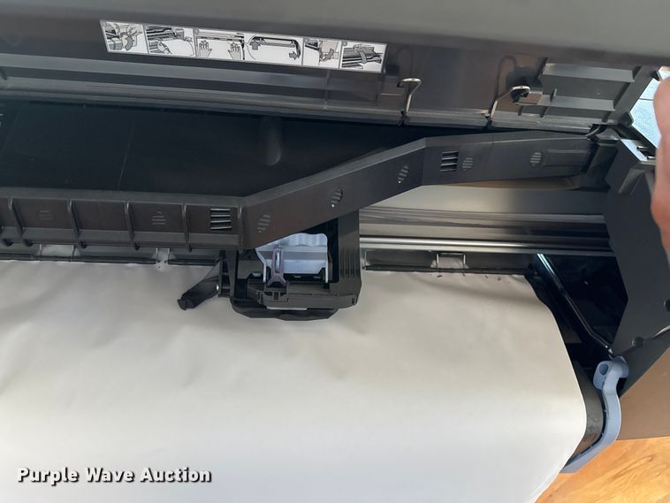 image for item EP0655 HP Designjet 800 printer