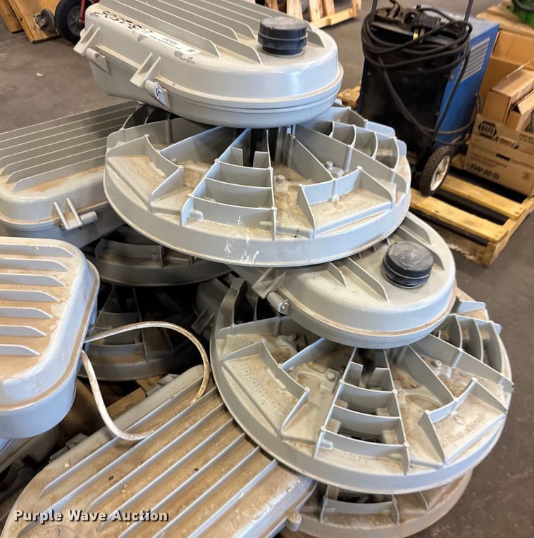 image for item ER2408 (8) Holophane street lights