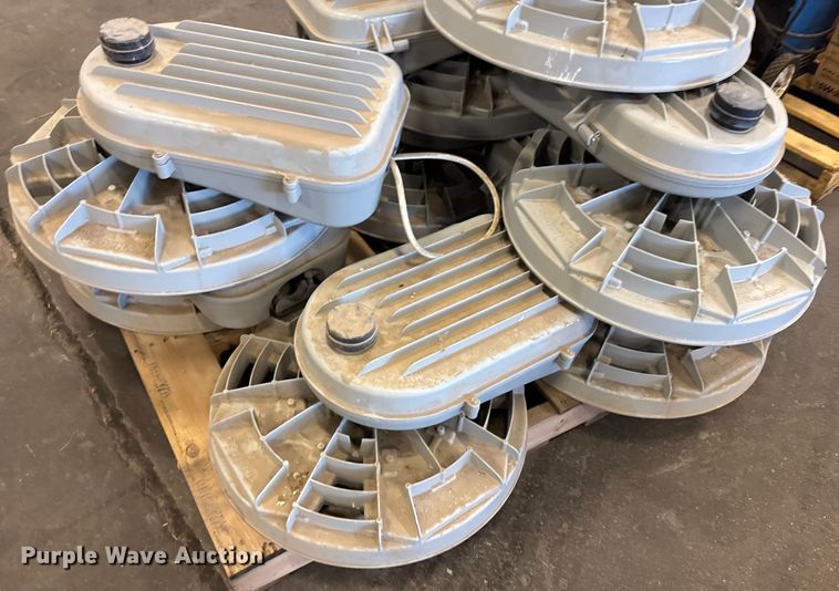 image for item ER2408 (8) Holophane street lights