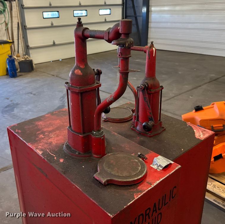 image for item ER2410 (2) tanks