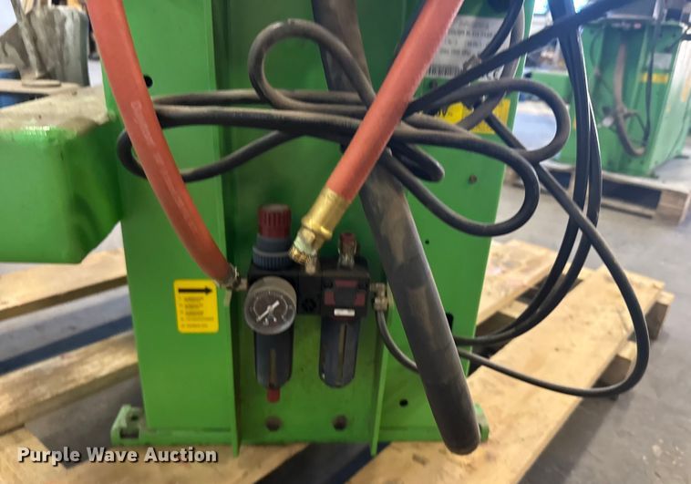 image for item ER2412 Bosch TC326 S tire machine