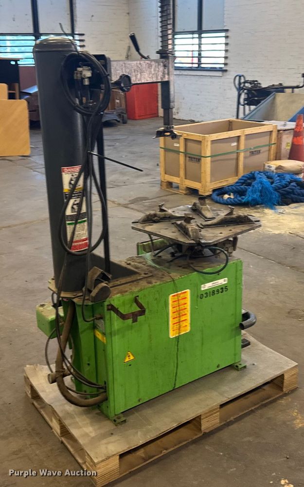 image for item ER2413 Bosch TC 326 S tire machine