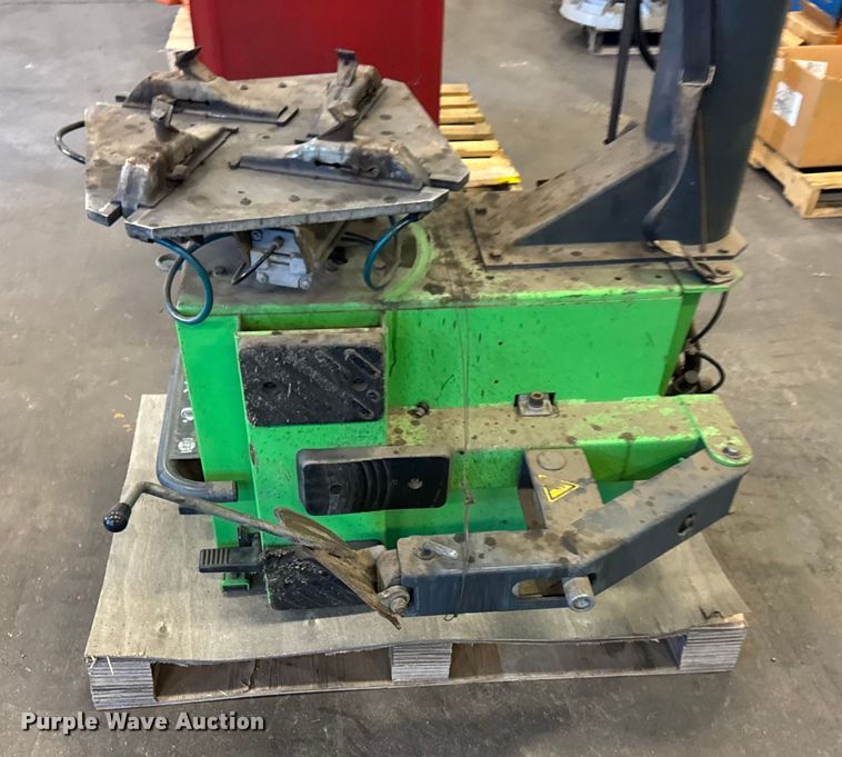 image for item ER2413 Bosch TC 326 S tire machine