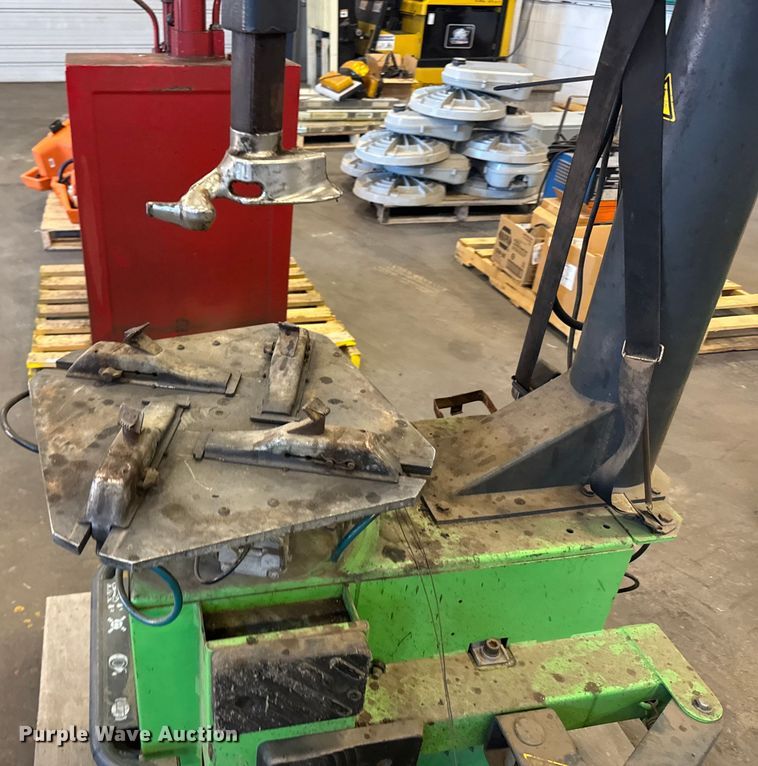 image for item ER2413 Bosch TC 326 S tire machine