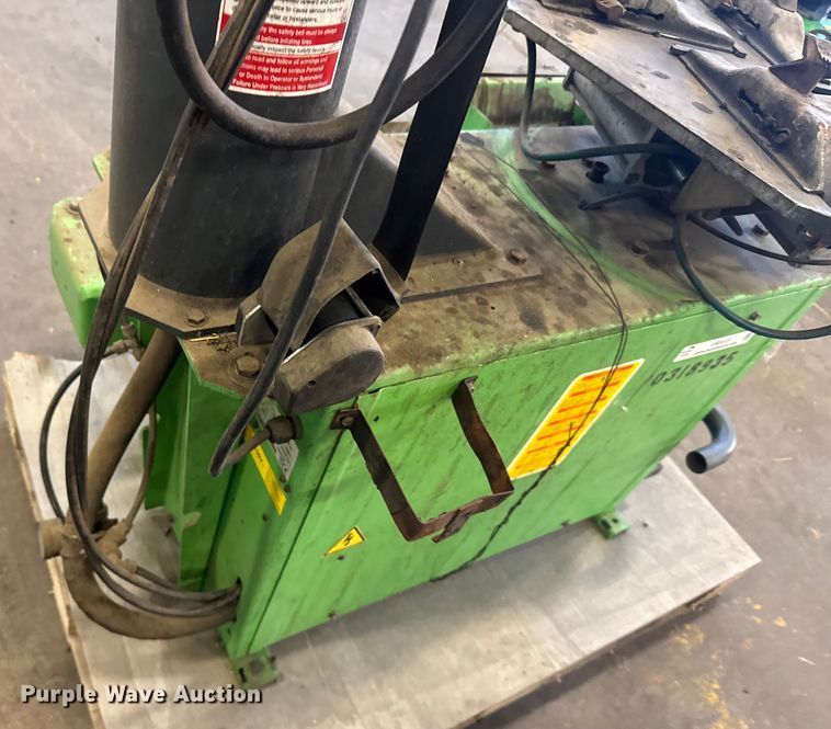 image for item ER2413 Bosch TC 326 S tire machine