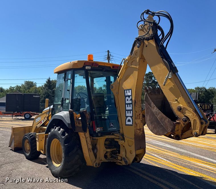 image for item ER2420 2005 John Deere 310G backhoe