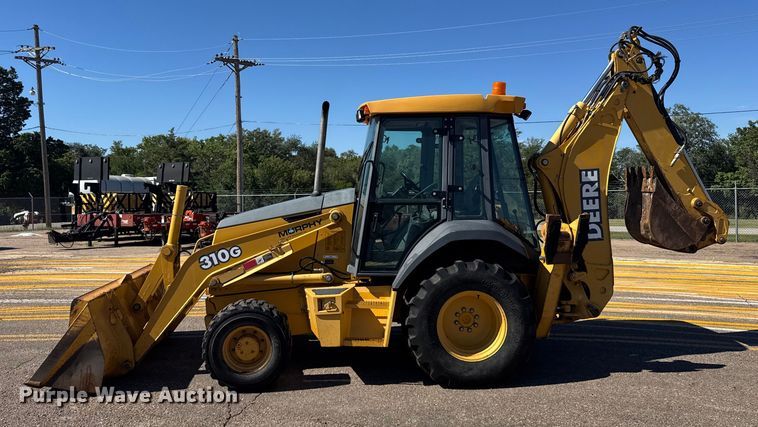 image for item ER2420 2005 John Deere 310G backhoe