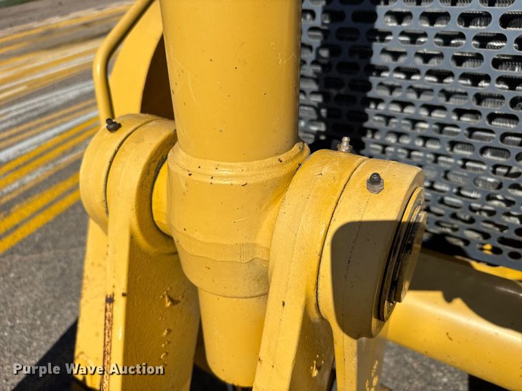 image for item ER2420 2005 John Deere 310G backhoe