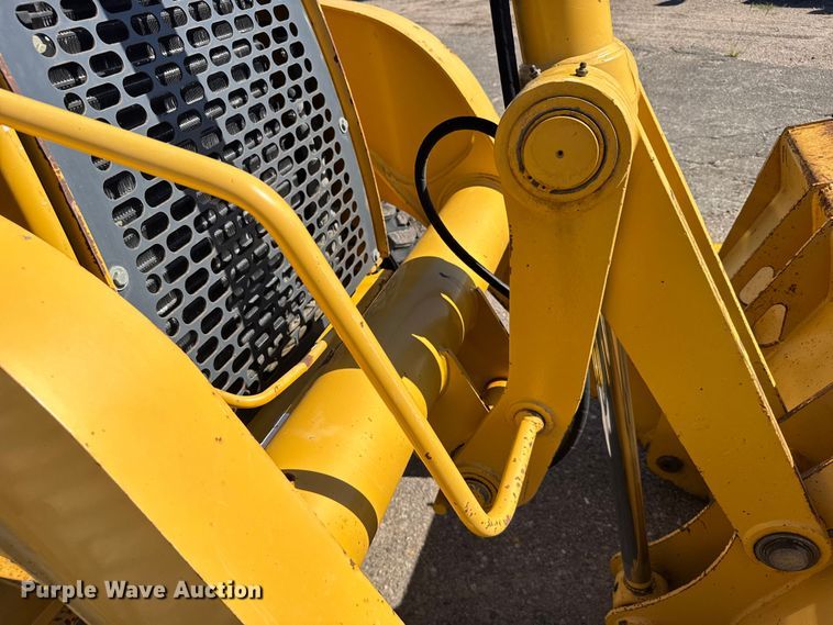 image for item ER2420 2005 John Deere 310G backhoe