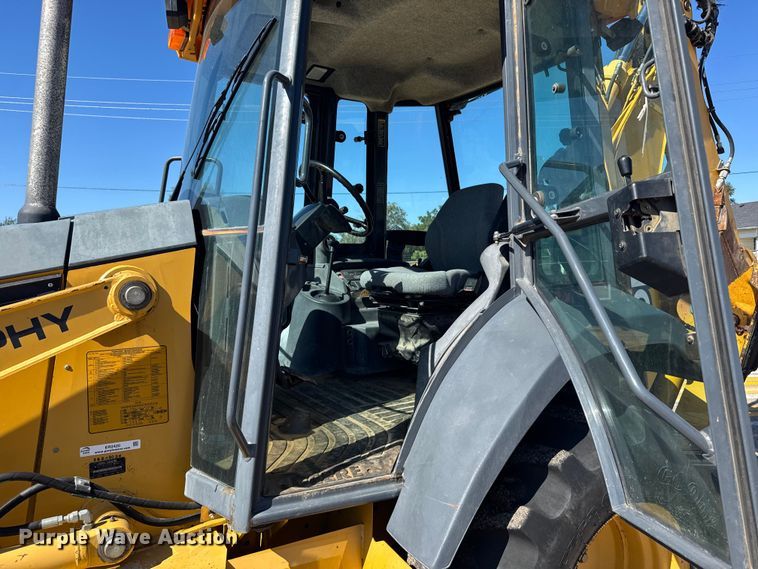 image for item ER2420 2005 John Deere 310G backhoe