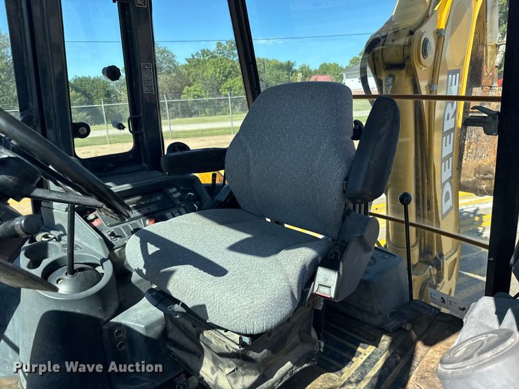 image for item ER2420 2005 John Deere 310G backhoe
