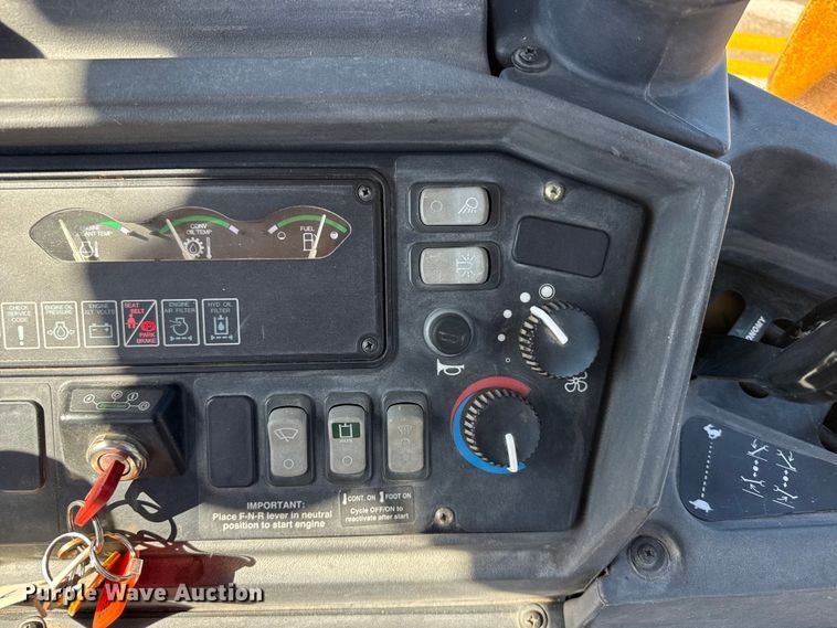 image for item ER2420 2005 John Deere 310G backhoe