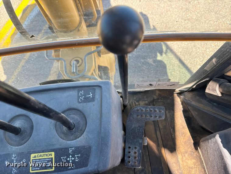 image for item ER2420 2005 John Deere 310G backhoe