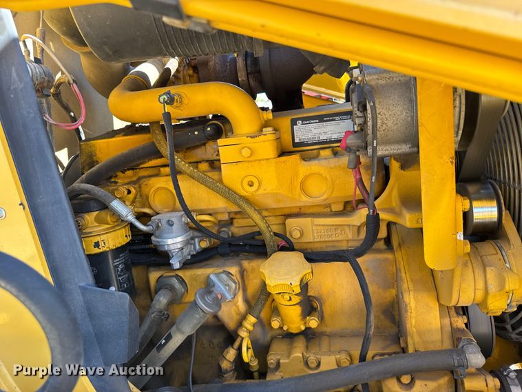 image for item ER2420 2005 John Deere 310G backhoe