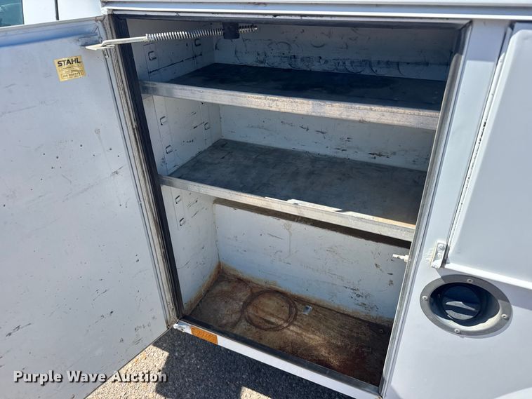 image for item ER2421 2008 Ford F250 Super Duty utility bed pickup truck