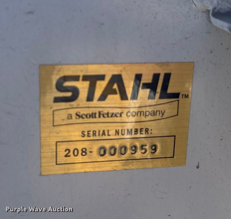 image for item ER2421 2008 Ford F250 Super Duty utility bed pickup truck