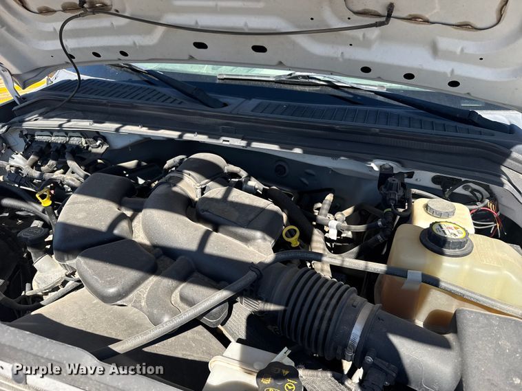 image for item ER2421 2008 Ford F250 Super Duty utility bed pickup truck