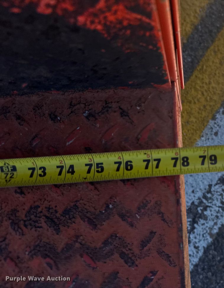 image for item ER2422 2011 Ford F250 Super Duty utility bed pickup truck