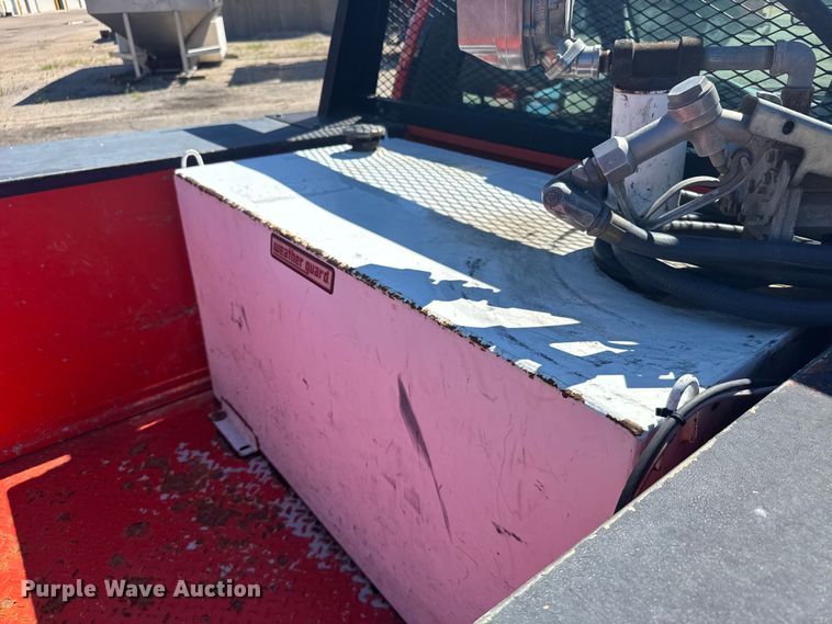 image for item ER2422 2011 Ford F250 Super Duty utility bed pickup truck