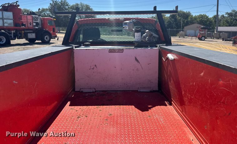 image for item ER2422 2011 Ford F250 Super Duty utility bed pickup truck
