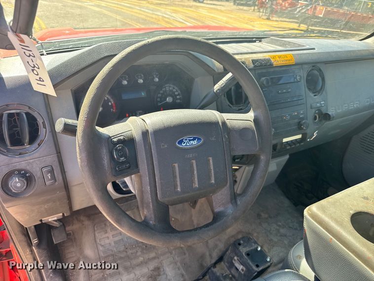 image for item ER2422 2011 Ford F250 Super Duty utility bed pickup truck