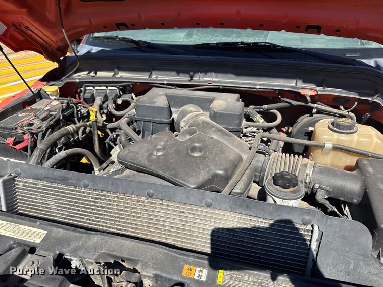 image for item ER2422 2011 Ford F250 Super Duty utility bed pickup truck