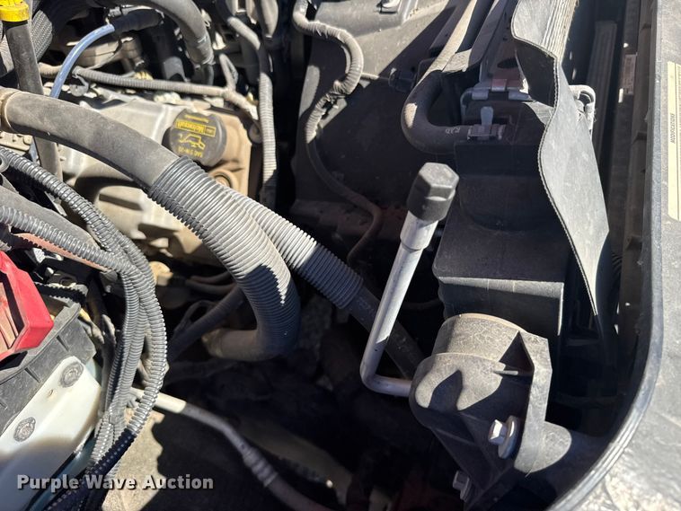 image for item ER2422 2011 Ford F250 Super Duty utility bed pickup truck