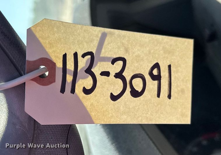 image for item ER2422 2011 Ford F250 Super Duty utility bed pickup truck