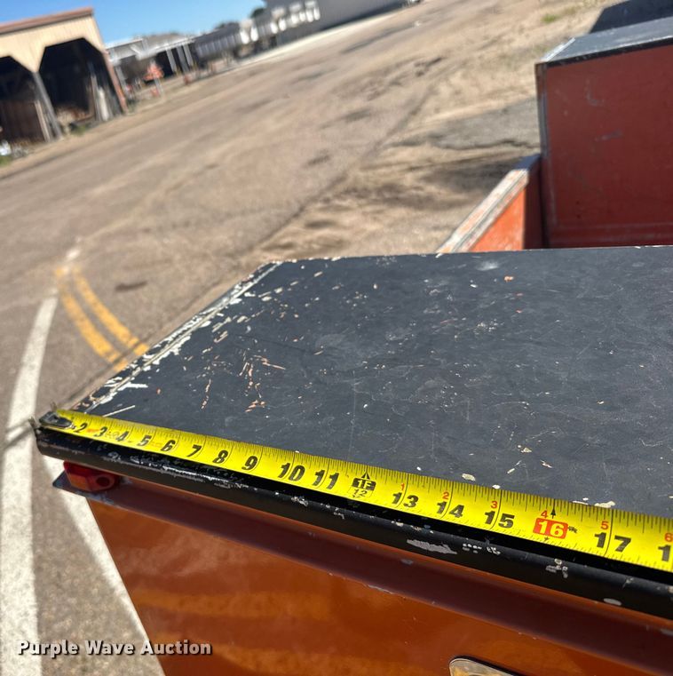 image for item ER2423 2009 Ford F250 Super Duty utility bed pickup truck