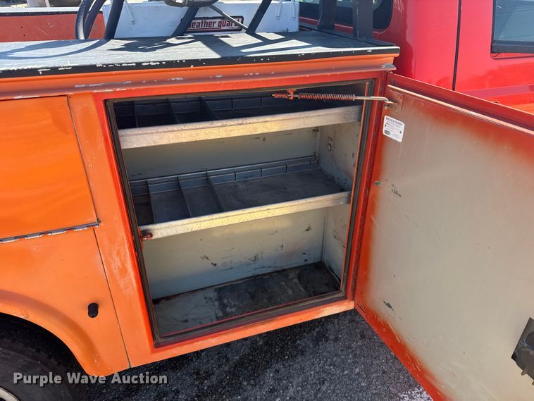 image for item ER2423 2009 Ford F250 Super Duty utility bed pickup truck