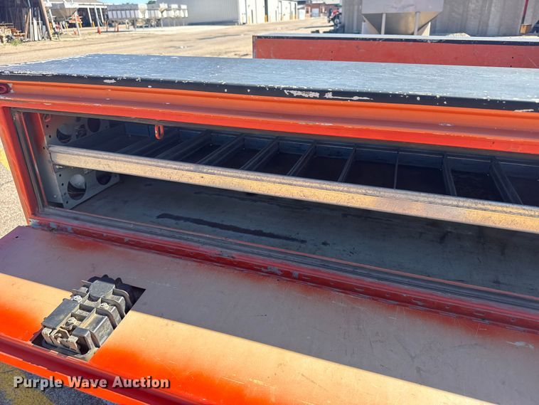 image for item ER2423 2009 Ford F250 Super Duty utility bed pickup truck