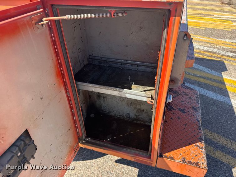 image for item ER2423 2009 Ford F250 Super Duty utility bed pickup truck