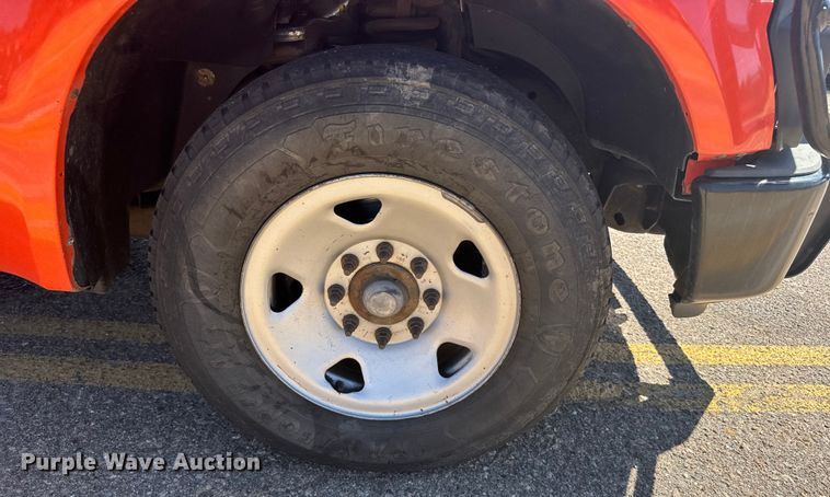 image for item ER2423 2009 Ford F250 Super Duty utility bed pickup truck