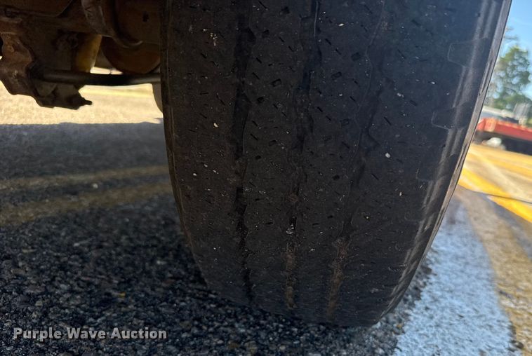 image for item ER2423 2009 Ford F250 Super Duty utility bed pickup truck