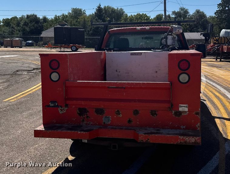 image for item ER2424 2011 Ford F250 Super Duty utility bed pickup truck