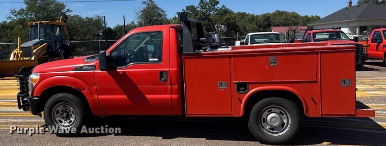 image for item ER2424 2011 Ford F250 Super Duty utility bed pickup truck