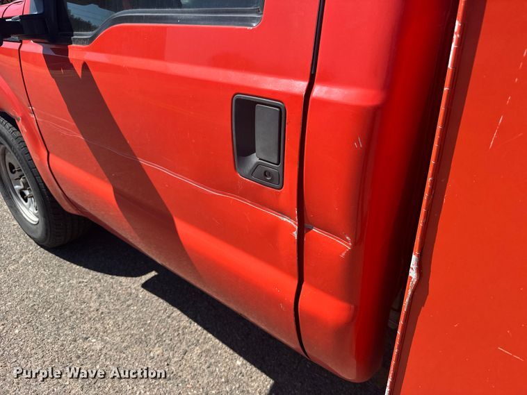 image for item ER2424 2011 Ford F250 Super Duty utility bed pickup truck