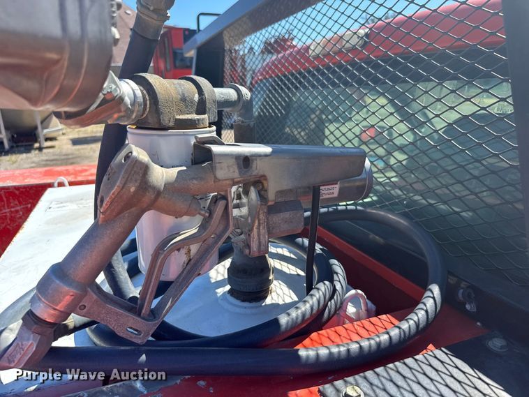 image for item ER2424 2011 Ford F250 Super Duty utility bed pickup truck