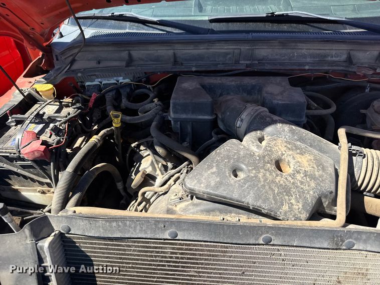 image for item ER2424 2011 Ford F250 Super Duty utility bed pickup truck